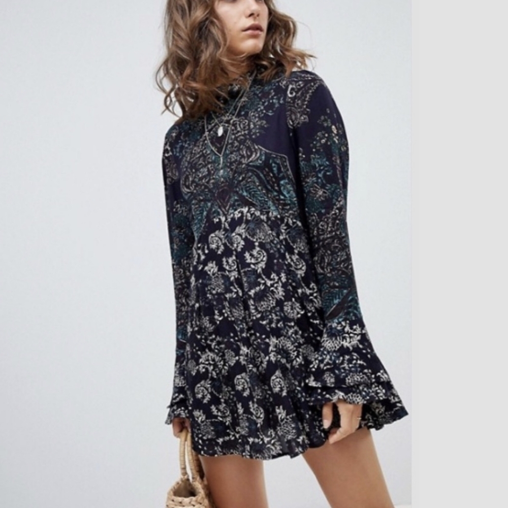 Free People Lady Luck Tunic Black Romantic print Mini Bohemian Hippie Dress Sz M